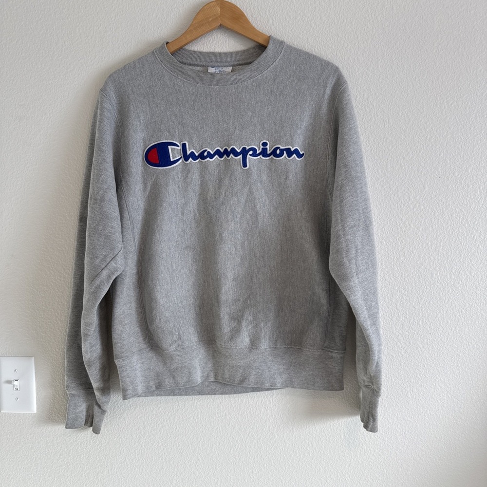 Vintage Men's Sweatshirt Champion Reverse Weave Spellout Embroidered Logo Small